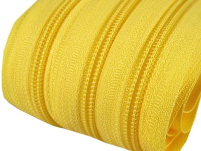 Zip spirálový 5 mm metráž pro jezdce typu POL{% if variant.name %} – 110 žlutá{% endif %}