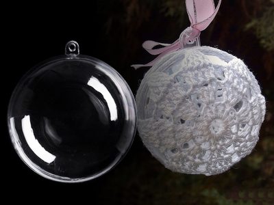Plastová koule Ø10 cm dvoudílná{% if product.brand.name %} – Stoklasa{% endif %}