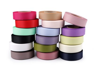 Atlasová hedvábná stuha oboulící šíře 24 mm matná návin 20 metrů{% if product.brand.name %} – Galanterka{% endif %}