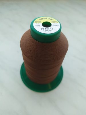 Průmyslová nit SYNTON 60 návin 1800 m{% if variant.name %} – 175 čokoládová{% endif %}