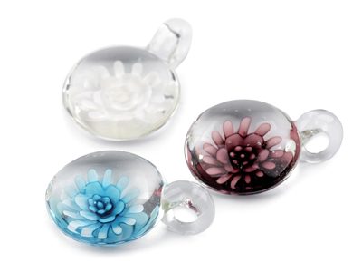 Skleněný přívěsek květ Ø29 mm{% if product.brand.name %} – Stoklasa{% endif %}