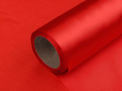 Satén jednostranný / stuha šíře 14 cm návin 9 metrů{% if variant.name %} – 26 červená{% endif %}