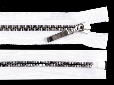 Kostěný zip šíře 5 mm délka 70 cm kostičky{% if variant.name %} – bílá stříbrná{% endif %}