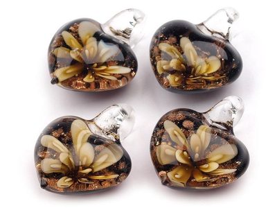 Přívěsek skleněný SRDCE 21x21mm{% if variant.name %} – 3 Vanilla Ice{% endif %}