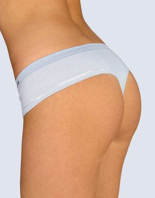 Francouzská tanga{% if product.brand.name %} – Gina{% endif %}