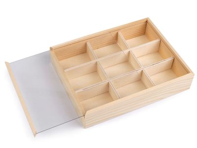 Dřevěný box s posuvným víkem{% if product.brand.name %} – Stoklasa{% endif %}