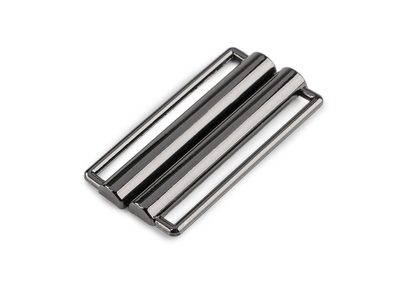 Kovová spona na kabáty, bundy, průvlek 38 mm{% if variant.name %} – 2 nikl černý{% endif %}