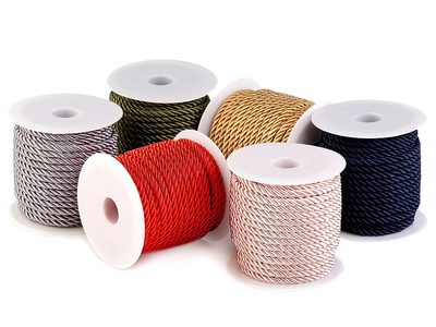 Šňůra kroucená Ø5 mm návin 20 metrů{% if product.brand.name %} – Galanterka{% endif %}