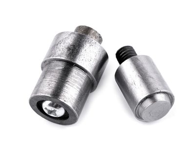 Piston k nýtování lesklých průchodek Ø12 mm{% if variant.name %} – nikl{% endif %}