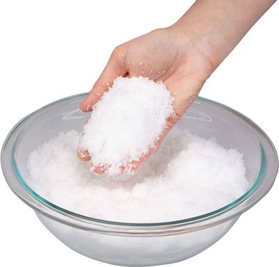 Mokrý dekorační sníh (cca 20 g) - bílá{% if product.brand.name %} – Canea{% endif %}