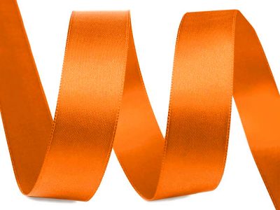 Atlasová stuha oboulící svazky šíře 24 mm návin 5 metrů{% if variant.name %} – 211 oranžová{% endif %}