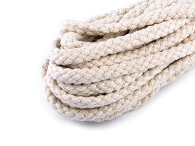 Šňůra oděvní bavlněná REZOO 8,8 mm 10 metrů krémová{% if product.brand.name %} – VTC{% endif %}