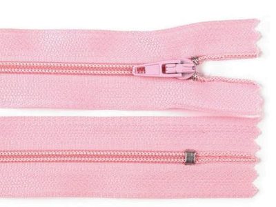 Spirálový zip šíře 3 mm délka 30 cm{% if variant.name %} – 133 růžová světlá{% endif %}