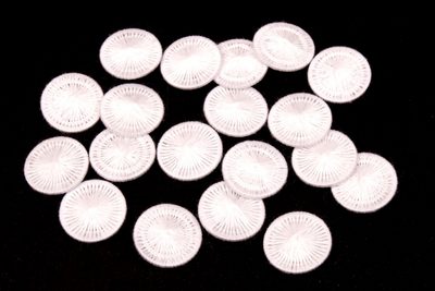 Nitěné knoflíky VIKTORIA 20, balení 25 ks{% if product.brand.name %} – Galanterka{% endif %}