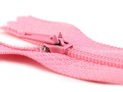 Spirálový zip šíře 3 mm délka 20 cm{% if product.brand.name %} – Stoklasa{% endif %}