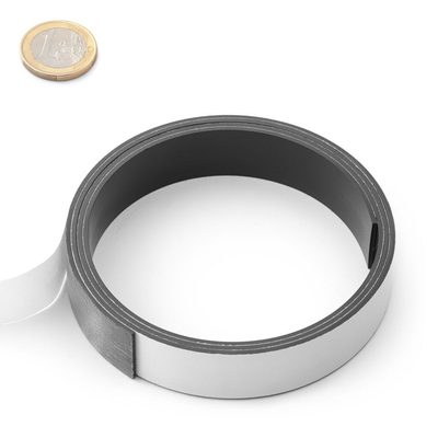 Magnetická samolepicí páska 20 mm, návin 3 metry{% if product.brand.name %} – UNIMAGNET{% endif %}