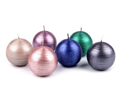 Adventní / vánoční svíčka koule metalický lesk Ø8 cm{% if product.brand.name %} – Stoklasa{% endif %}