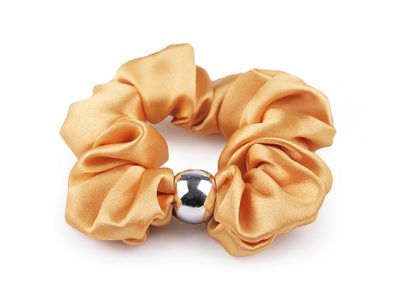 Saténová scrunchie gumička do vlasů / náramek s korálkem{% if variant.name %} – 16 zlatá sv.{% endif %}