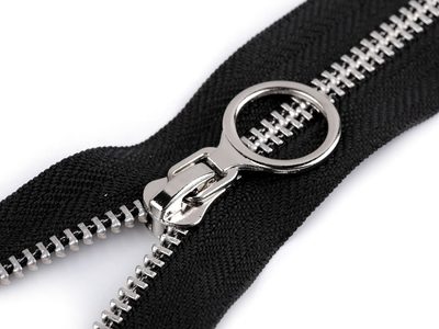 Kovový zip No 5 délka 60 cm s ozdobným jezdcem{% if product.brand.name %} – Stoklasa{% endif %}