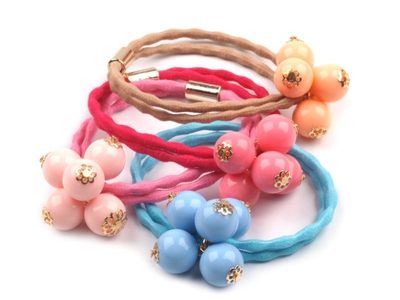 Gumička do vlasů s korálky{% if product.brand.name %} – Stoklasa{% endif %}