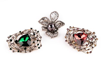 Brož s broušenými kamínky a kamenem{% if product.brand.name %} – Stoklasa{% endif %}