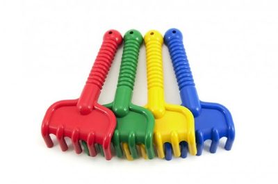 Hrabičky plast 19cm 4 barvy 12m+{% if product.brand.name %} – LORI{% endif %}