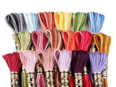 Vyšívací příze DMC Mouliné Spécial Cotton{% if product.brand.name %} – Stoklasa{% endif %}
