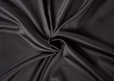Saténové prostěradlo 90x200cm černé{% if product.brand.name %} – Kvalitex{% endif %}