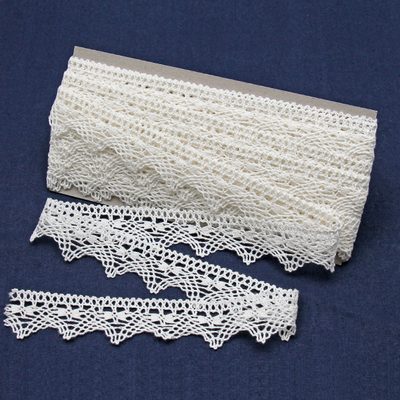 Krajka paličkovaná š.30mm 100% bavlna návin 9,5 m{% if product.brand.name %} – KOH-I-NOOR{% endif %}