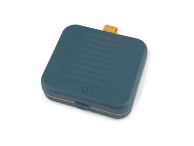 Magnetické pouzdro k šicímu stroji s náplní{% if variant.name %} – 4 modrošedá sv.{% endif %}