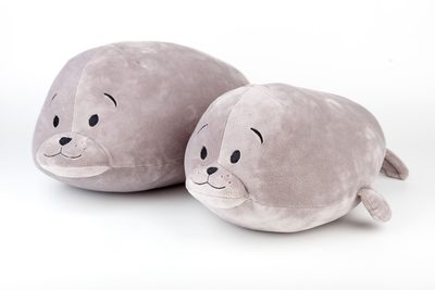 Polštářek Tuleň šedý 35 cm - Svitap
