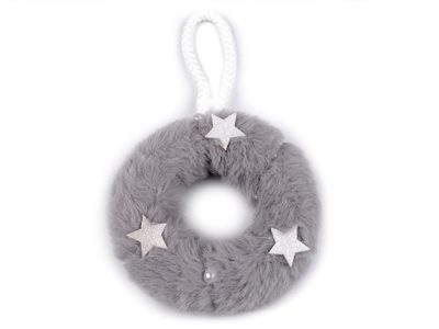 Kožešinový věneček k zavěšení Ø11 cm{% if variant.name %} – 2 šedá{% endif %}