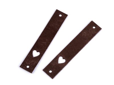 Kožený štítek srdce 12x70 mm{% if variant.name %} – 4 hnědá{% endif %}