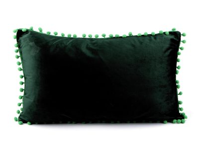 Sametový povlak na polštář s bambulkami 30x50 cm 2 kusy{% if product.brand.name %} – Galanterka{% endif %}