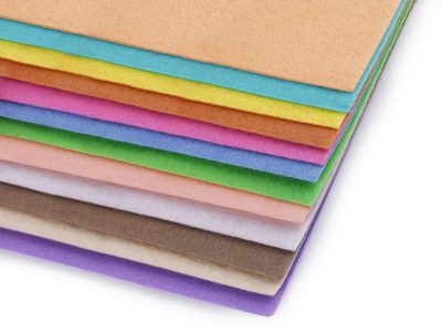 Látková dekorativní plsť / filc 20x30 cm balení 12 kusů{% if variant.name %} – 4 mix{% endif %}