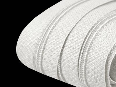 Zip spirálový 3 mm metráž pro jezdce typu POL 5 metrů{% if product.brand.name %} – Galanterka{% endif %}