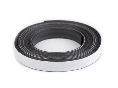 Magnetická páska samolepící 3 METRY{% if product.brand.name %} – Stoklasa{% endif %}