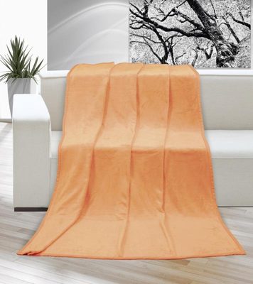 Přikrývka Korall micro jednolůžko Lososová 6014/007 150x200 cm{% if product.brand.name %} – Bellatex{% endif %}