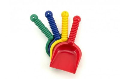 Lopatka plast 21cm 4 barvy 12m+{% if product.brand.name %} – LORI{% endif %}