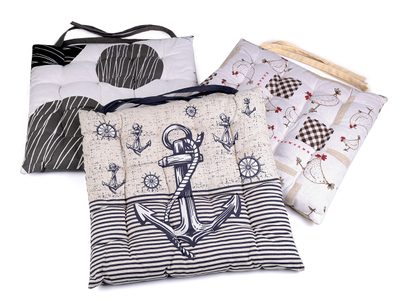 Podsedák na židli 40x40 cm{% if product.brand.name %} – Stoklasa{% endif %}