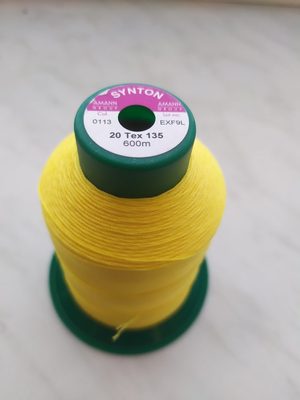 Nitě SYNTON 20 návin 600 m{% if variant.name %} – 113 kanárkově žlutá{% endif %}