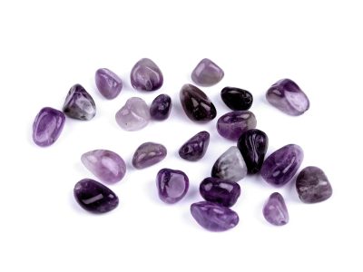 Minerální korálky Ametyst nepravidelné tvary{% if product.brand.name %} – Stoklasa{% endif %}
