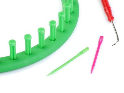 Plastový rámeček na pletení tunelů, šál, čepic Ø24 cm{% if product.brand.name %} – Stoklasa{% endif %}