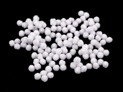 Bambulka mini Ø4 mm{% if variant.name %} – bílá{% endif %}