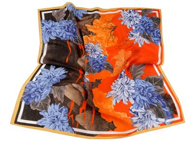 Šátek květy 65x65 cm{% if product.brand.name %} – Stoklasa{% endif %}