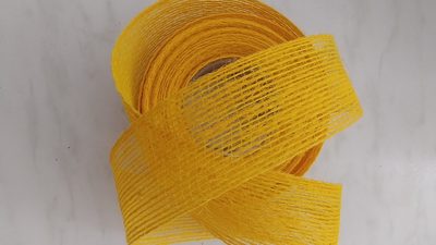Stuha jutová šíře 40mm návin 9 metrů{% if variant.name %} – žlutá{% endif %}