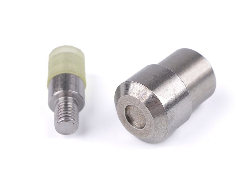 Piston na duté nýty Ø8 mm