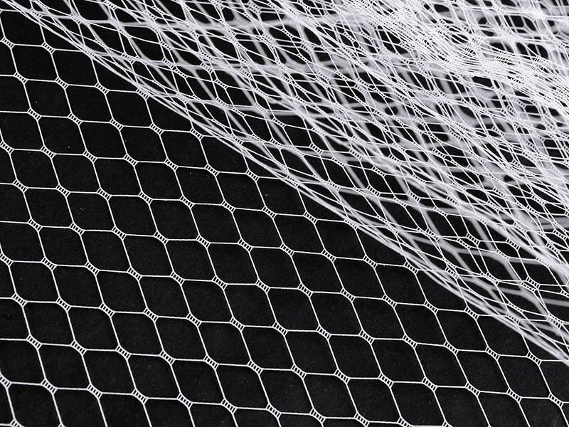 Francouzský závoj šíře 160 cm METRÁŽ