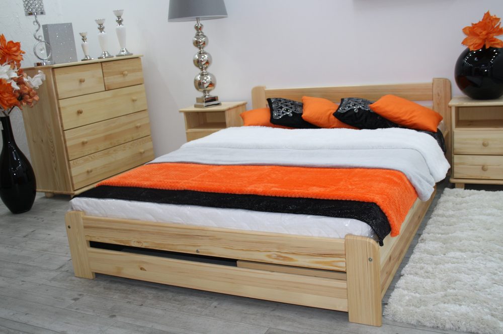 Levně Maxi-drew Maxi-drew Borovicová postel Eureka 200 x 200 cm