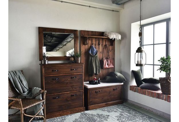 Panel s vešiakmi Rustyk